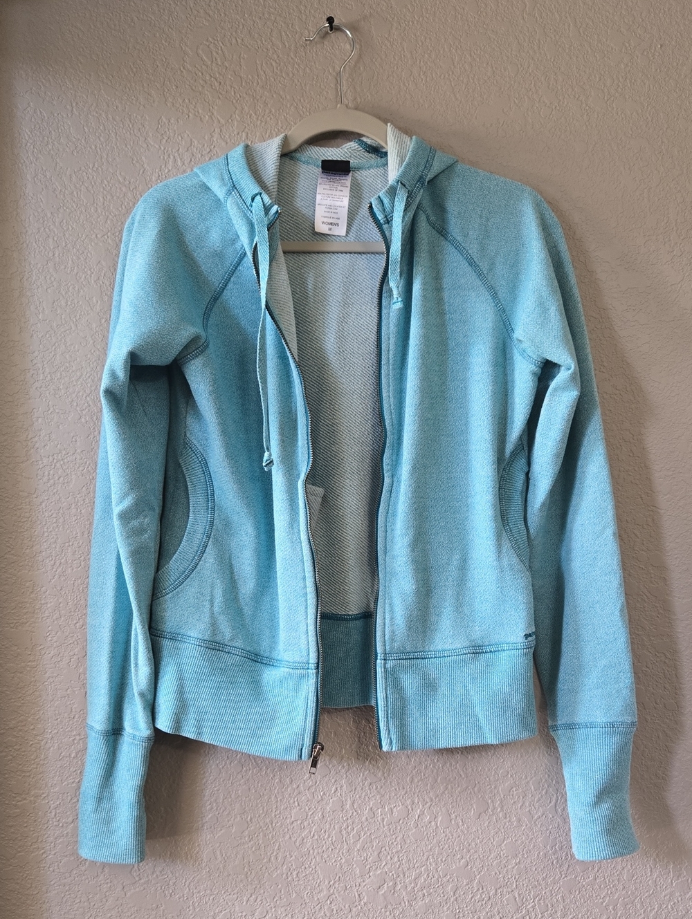 Patagonia Women's Aqua Hooded Zip Bomber Jacket